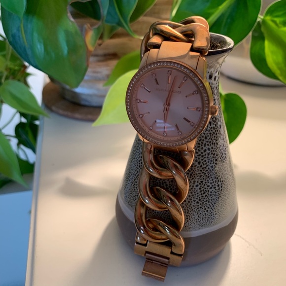 Michael Kors Jewelry - Michael Kors rose gold chain watch